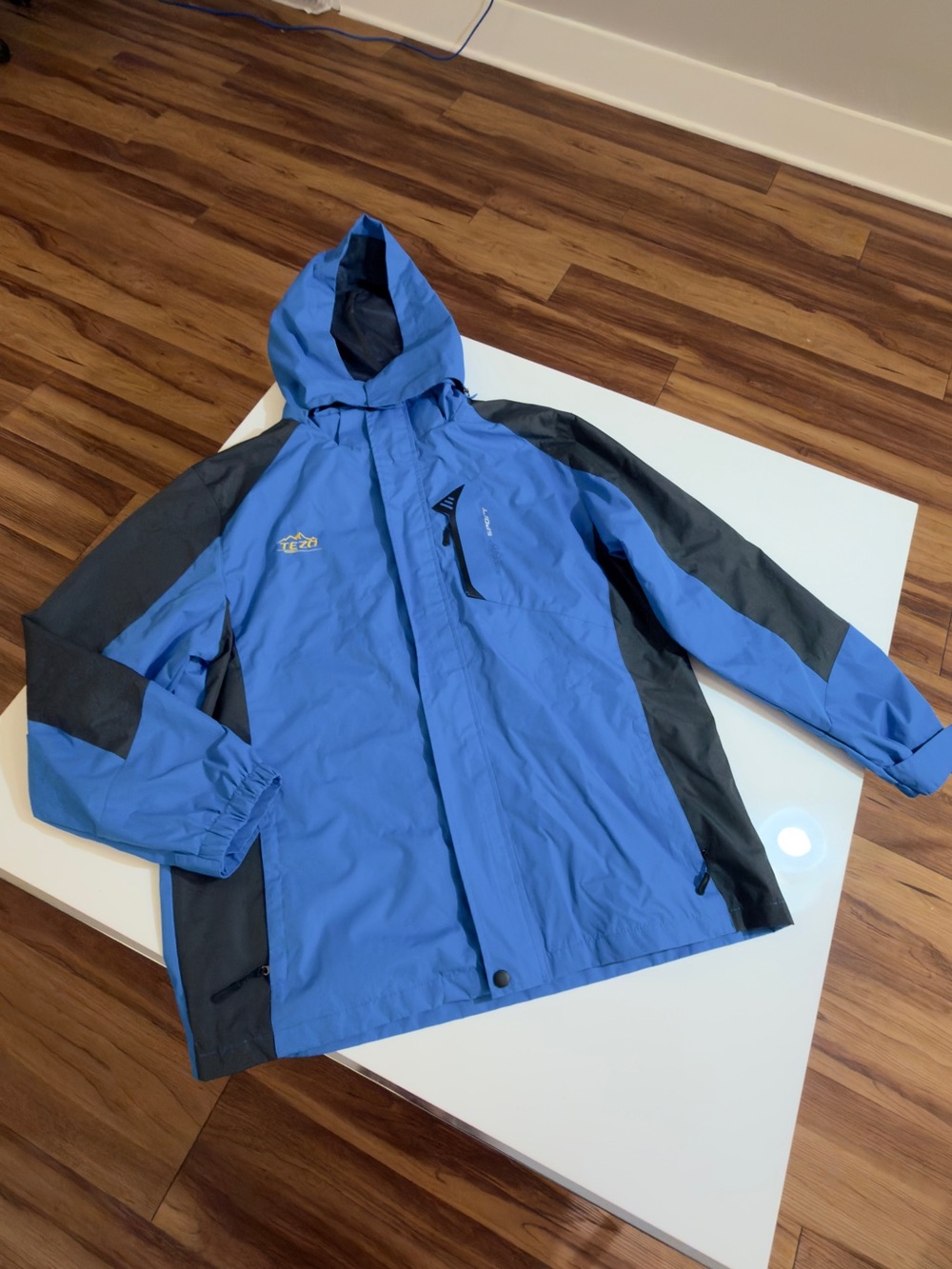 TEZO Blue & Black Hooded Outdoor Rain Jacket – Size L